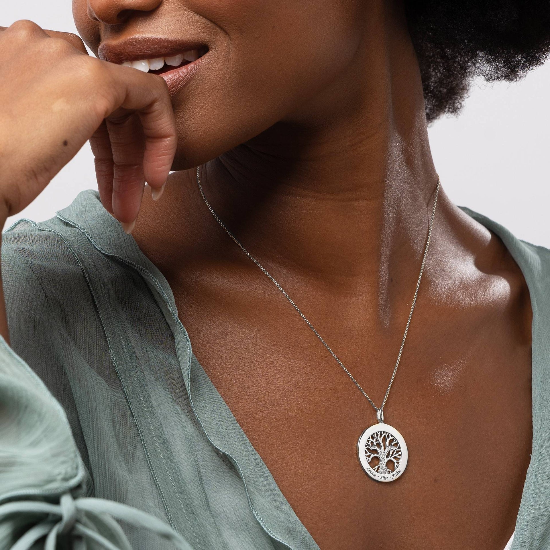 Family Tree Circle Necklace with Diamonds in Silver