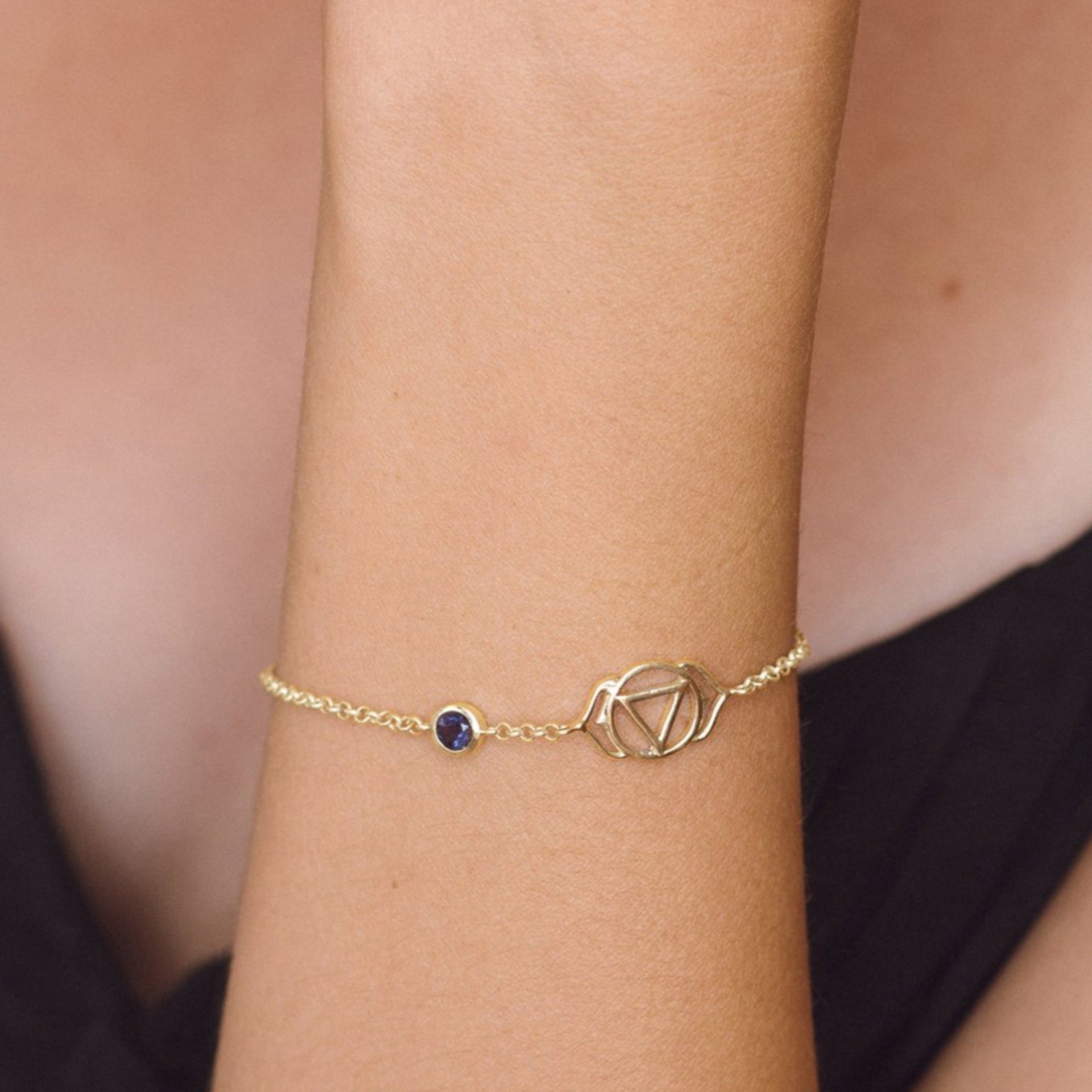 Third Eye Gold Vermeil Chakra Bracelet - Iolite
