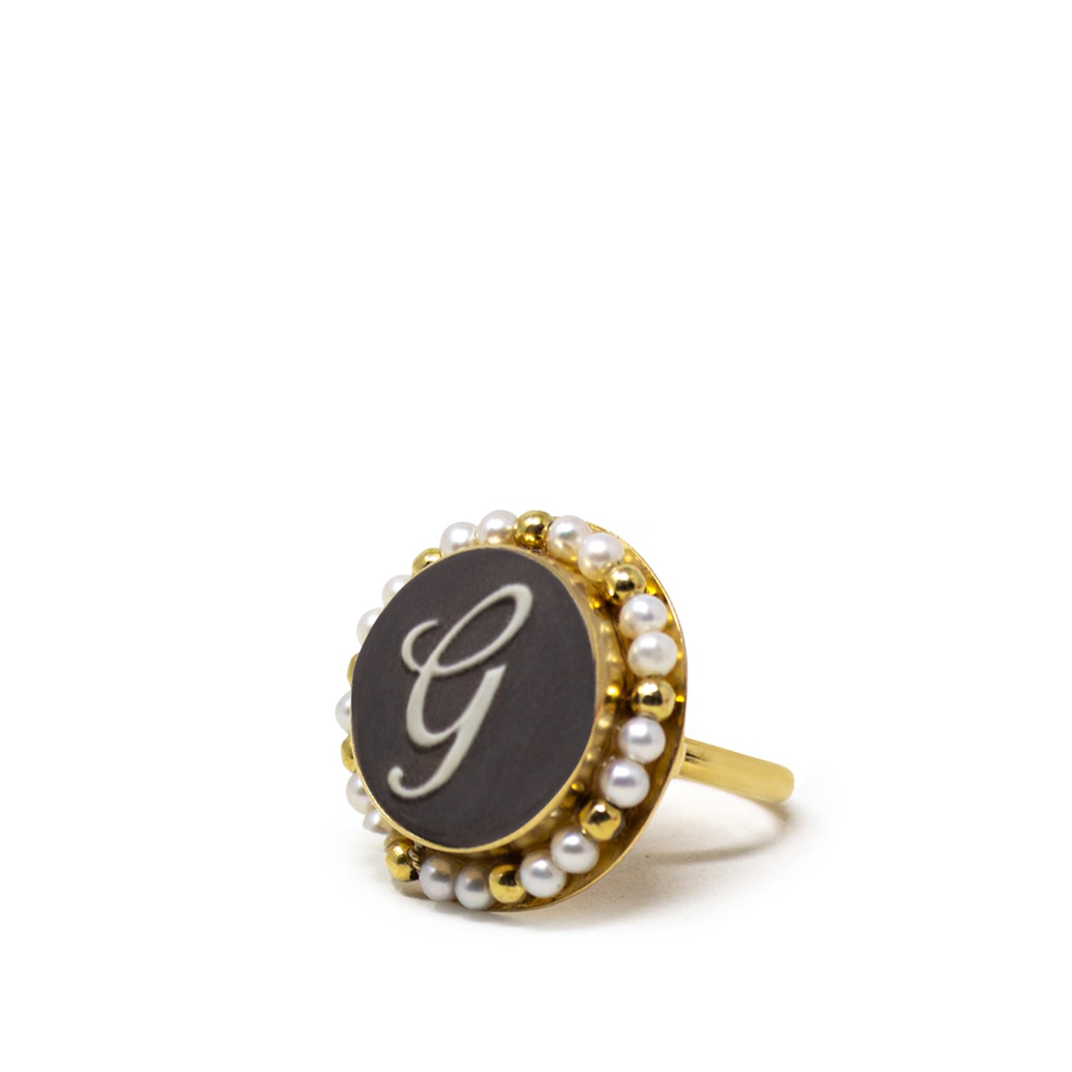 Black Initial G Cameo Ring With Pearls