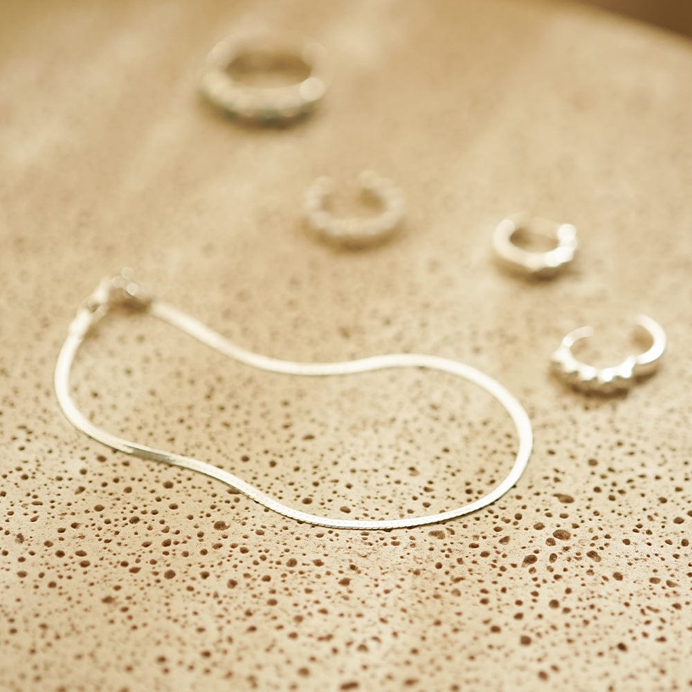 fine-snake-chain-bracelet-sterling-silver-daisy-london