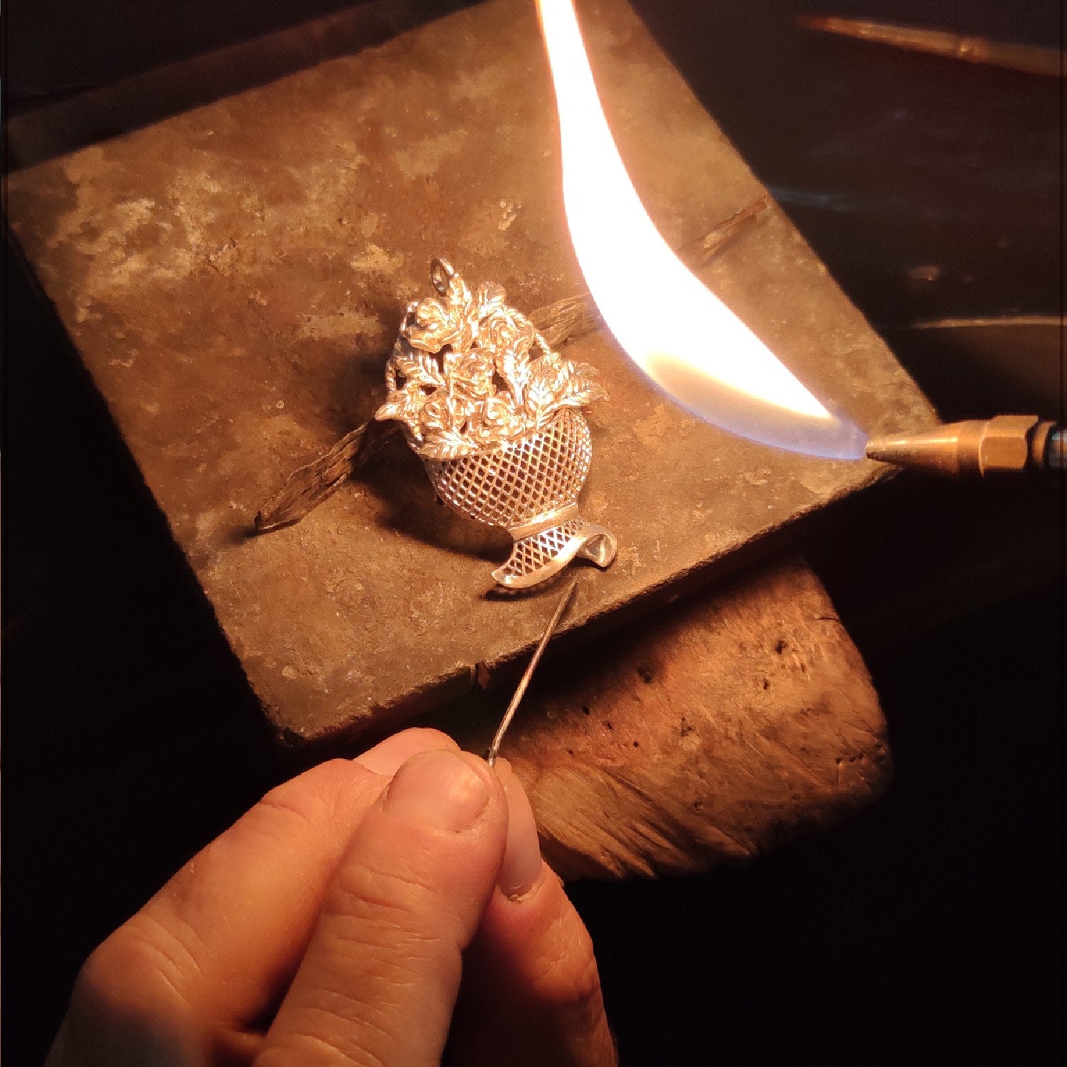 Bicolor Fiona Choker In Sterling Silver With Rose Gold Plating – Rigid Necklace With Sculpted Rose Basket Pendant, Elegant Handmade Jewelry For Women