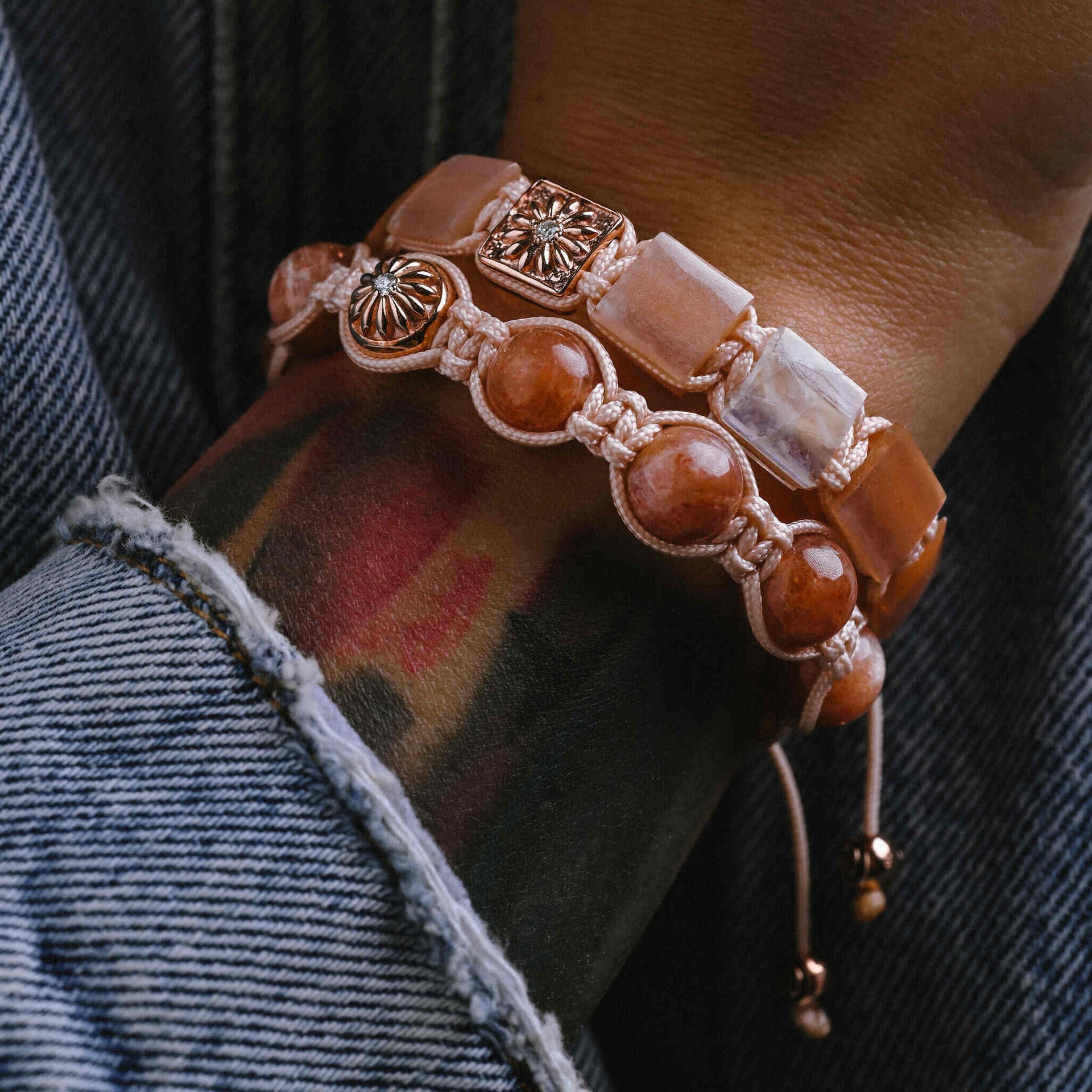 Flat-Bead Bracelet In Rose Gold With Peach Moonstone & Rainbow Moonstone - Sakura Salsa