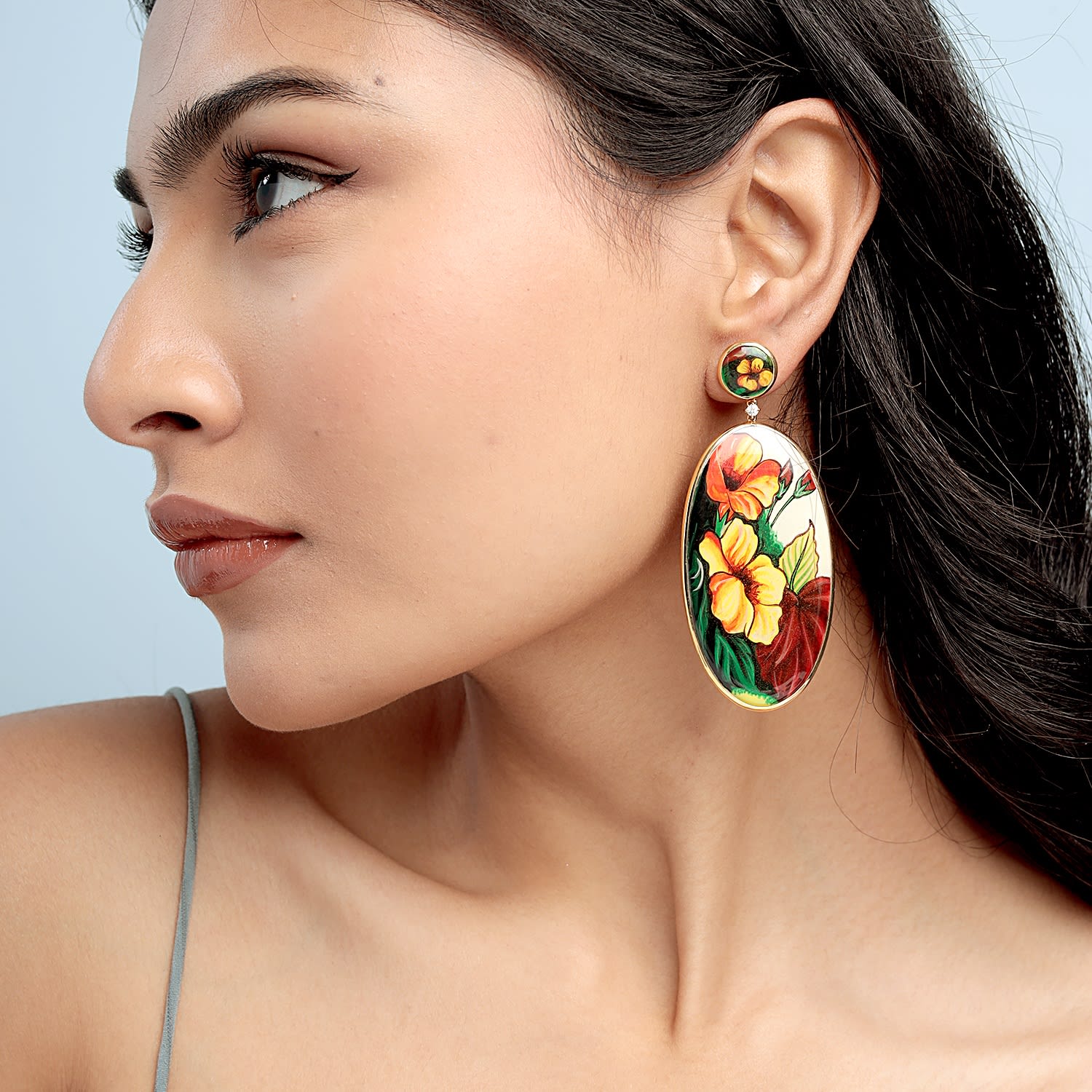 Bakelite & Diamond Enamel Dangle Earrings In Yellow Gold