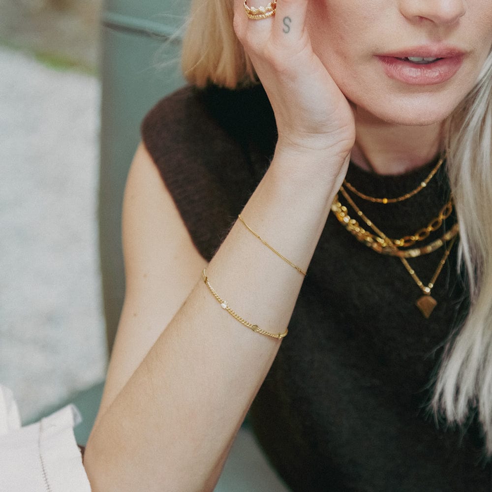 forever-friendship-bracelet-stack-18ct-gold-plated-daisy-london