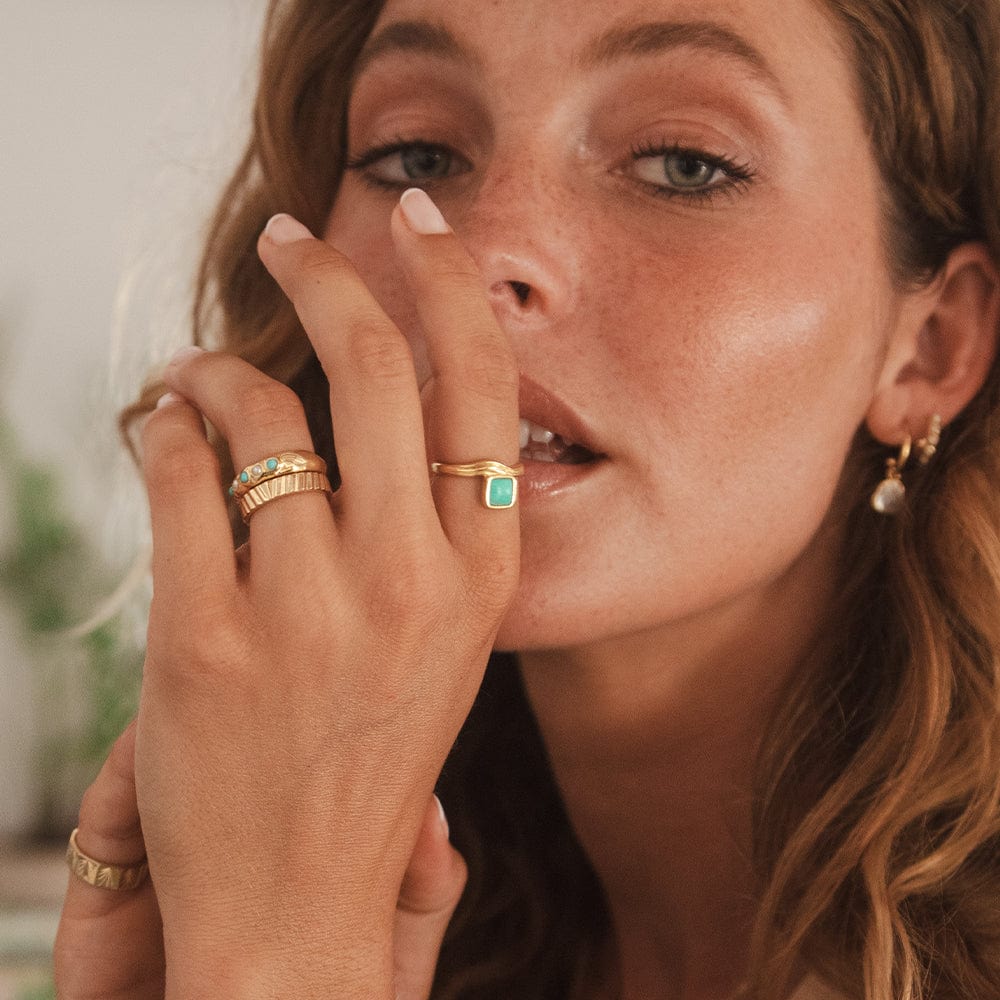 forever-summer-ring-stack-18ct-gold-plated-daisy-london