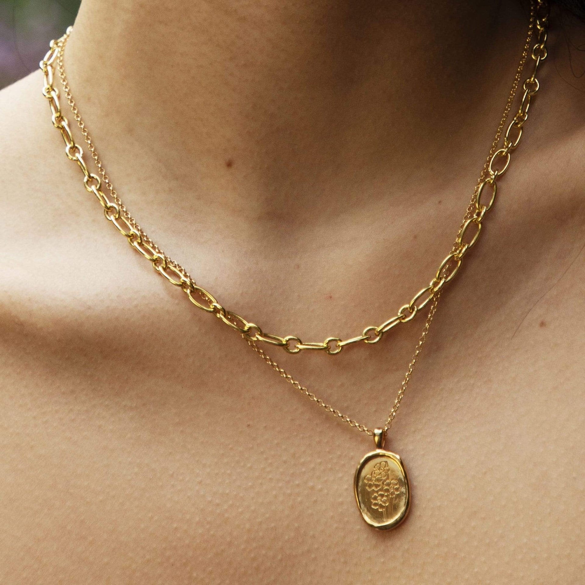 forget-me-not-necklace-flower-18ct-gold-plated-sterling-silver-daisy-london