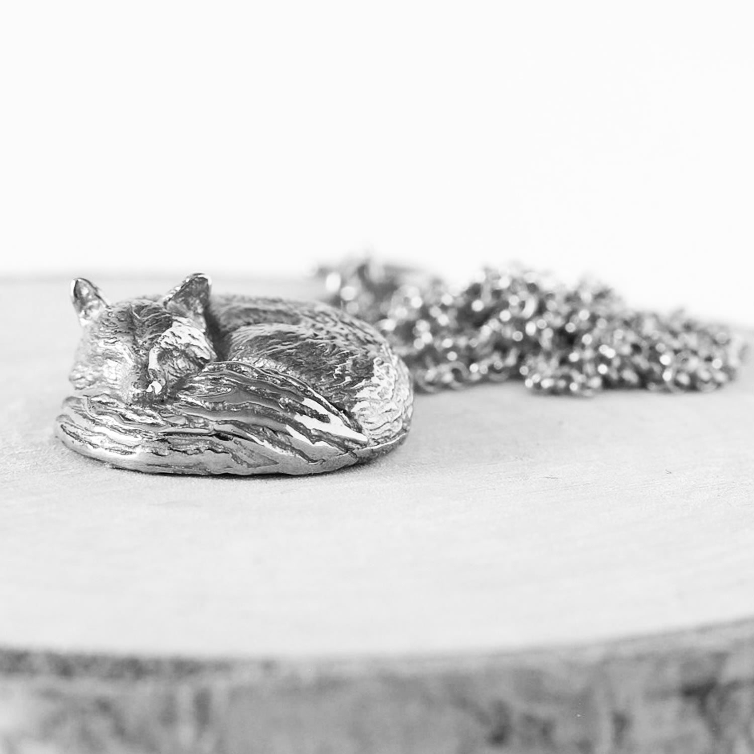Fox Necklace – Small, Sleeping - Silver