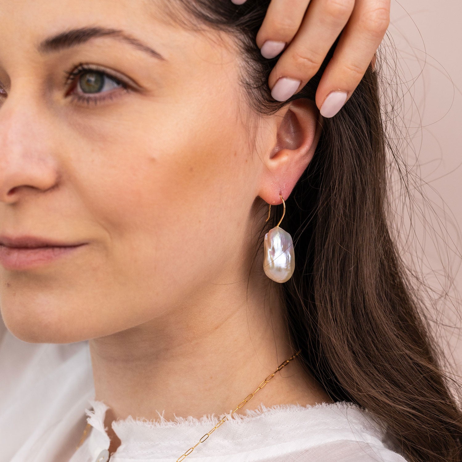 Freshwater Pearls Dangle Earrings Silver Hook Ear Wear Baroque White Elegant Pearl