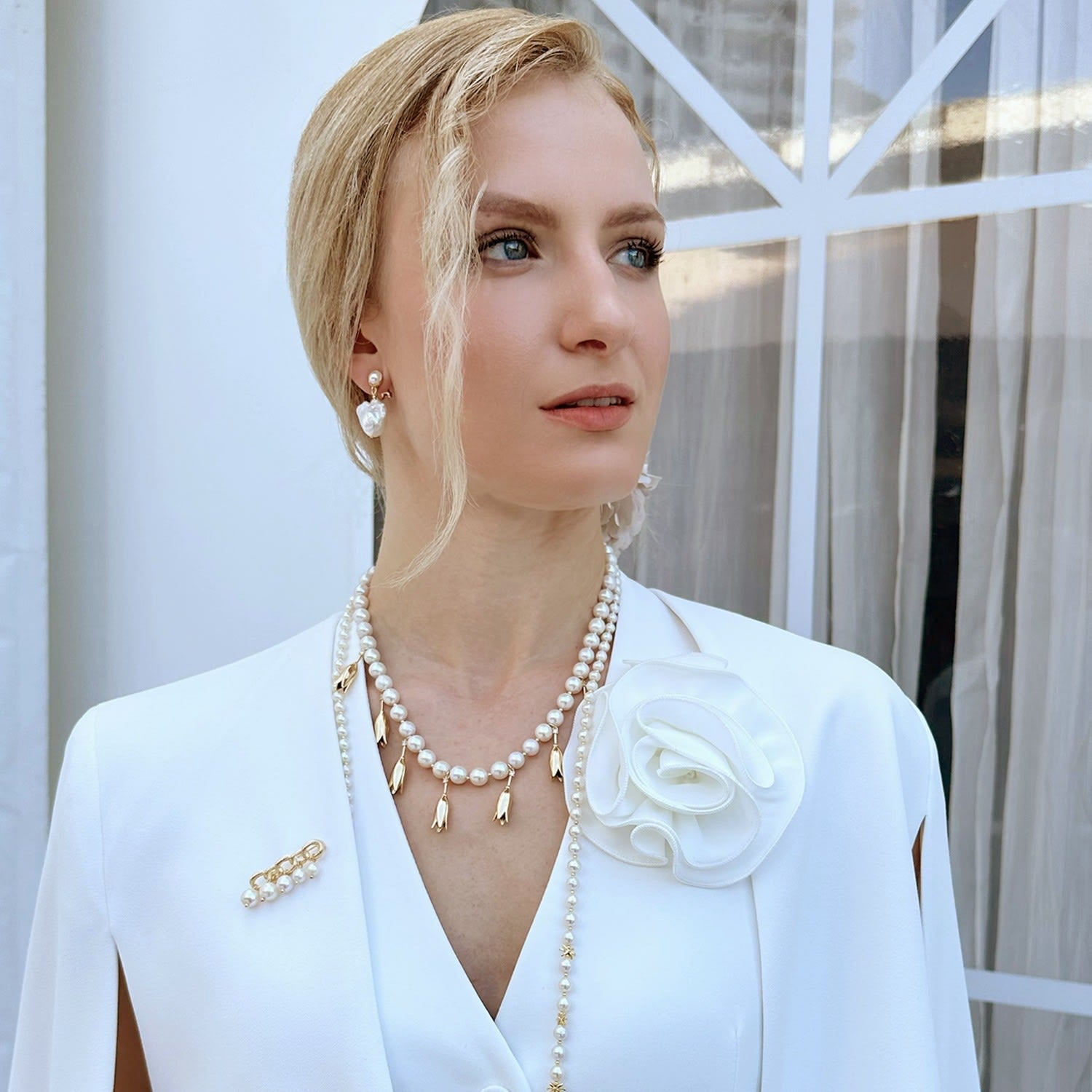 Freshwater Pearls Flower Metal Charms Short Necklace