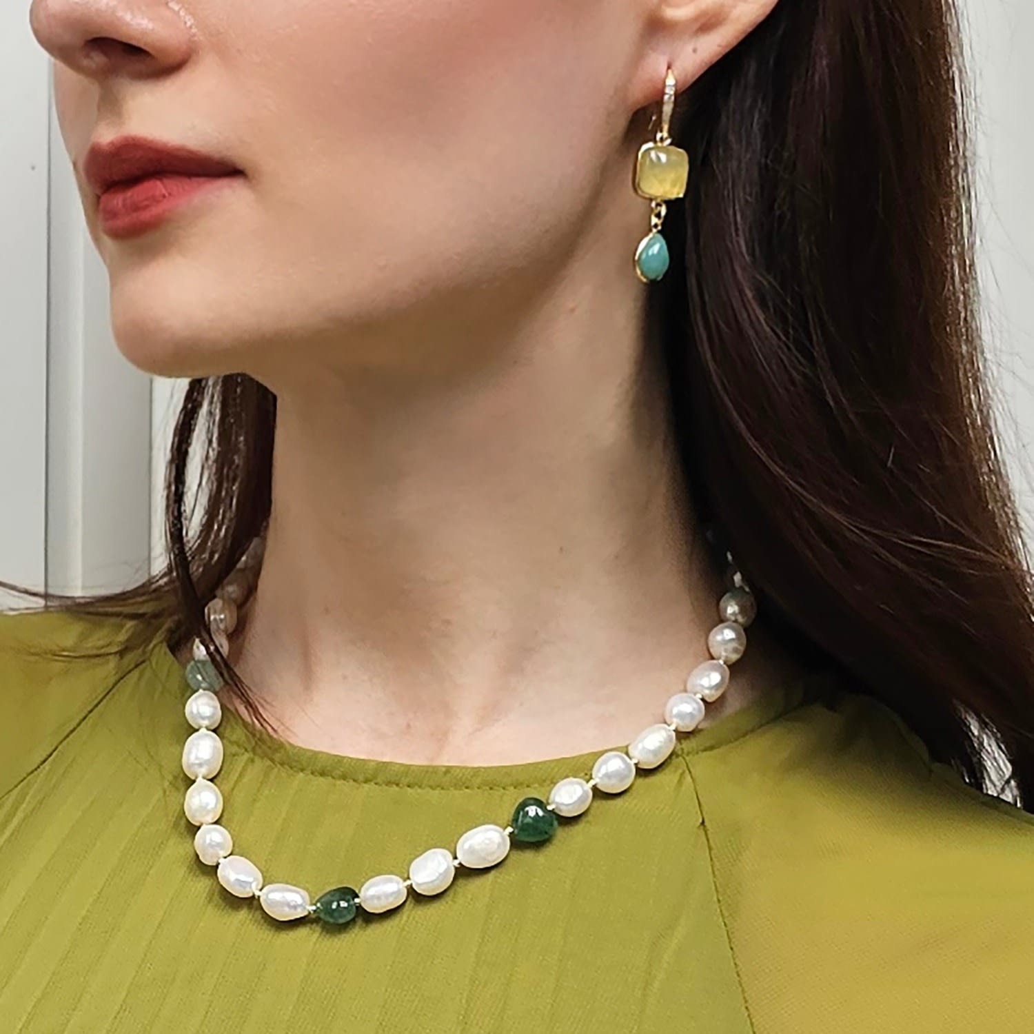 Freshwater Pearls With Heart Shaped Green Aventurine Free Style Necklace