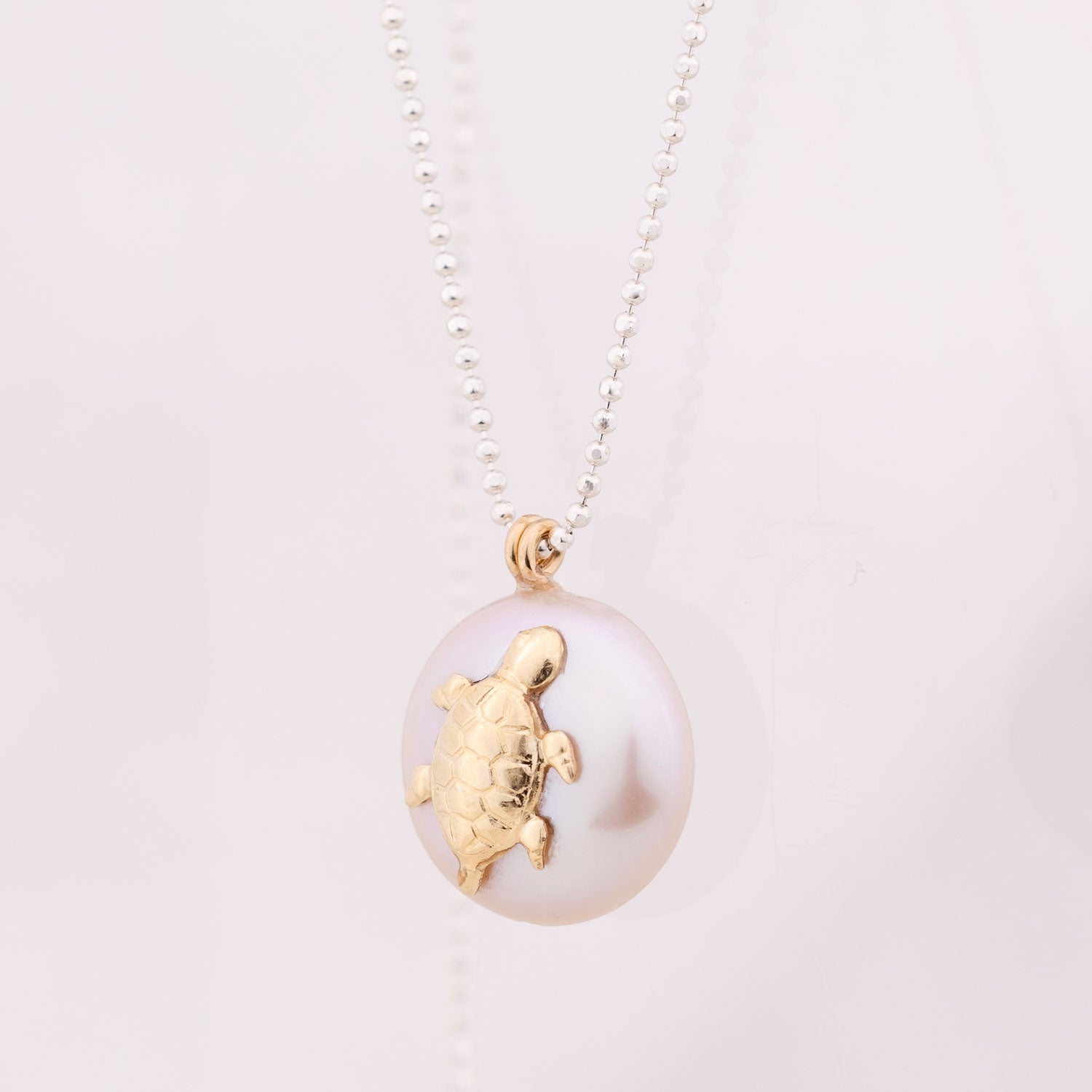Freshwater White Round Pearl Pendant Gold Turtle Charm Silver Chain