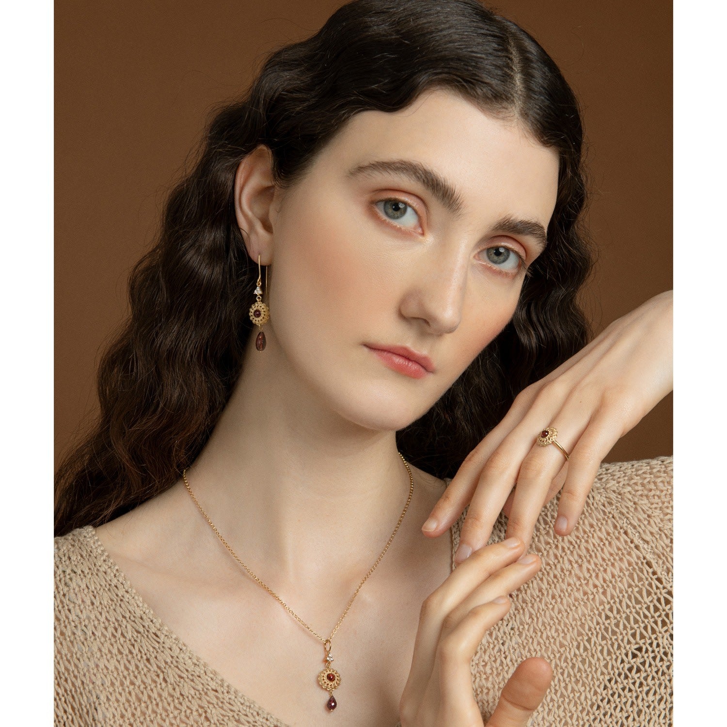 Filigrana Gold-Plated Garnet Ring