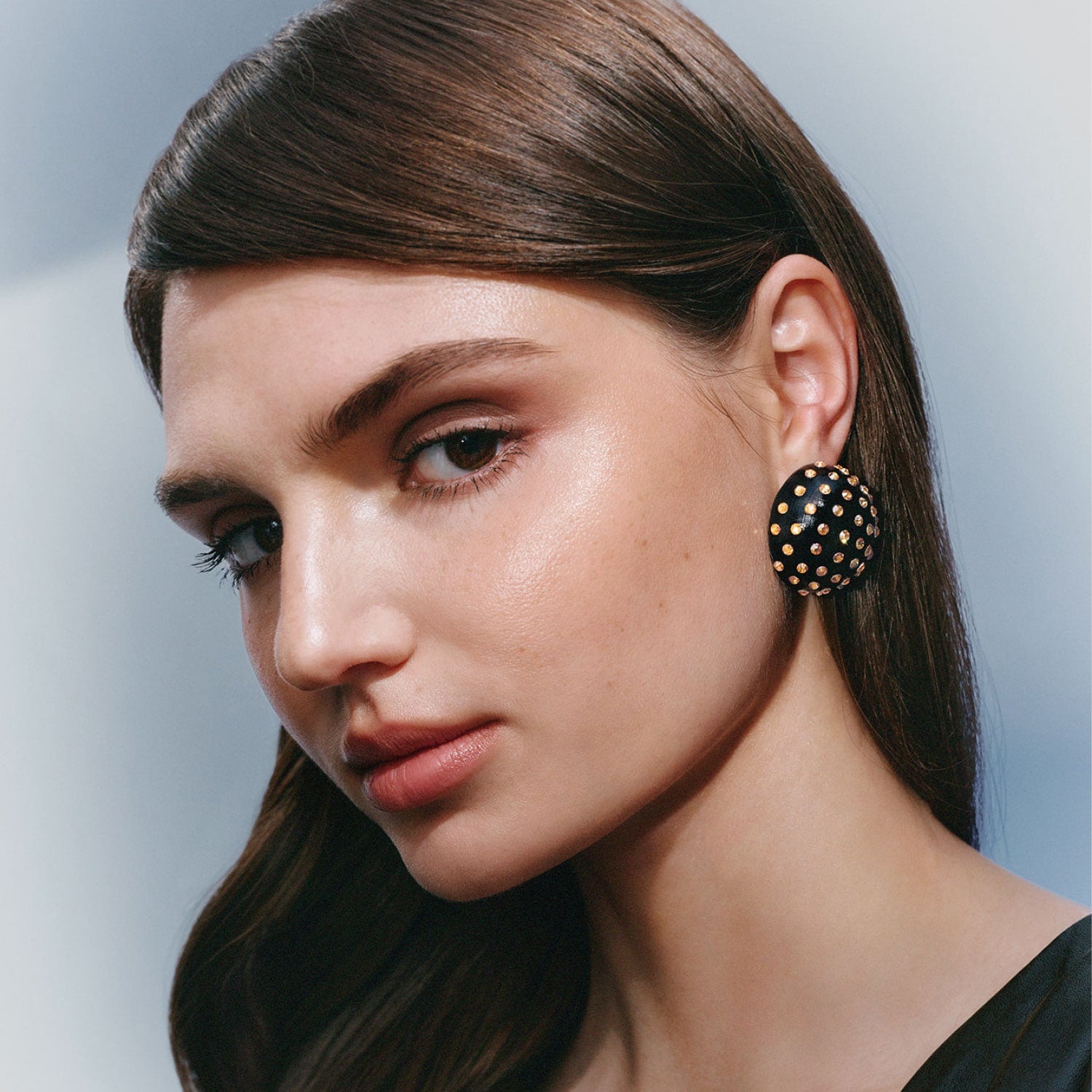 Gaia Midi Jet Earrings In Gold Twilight