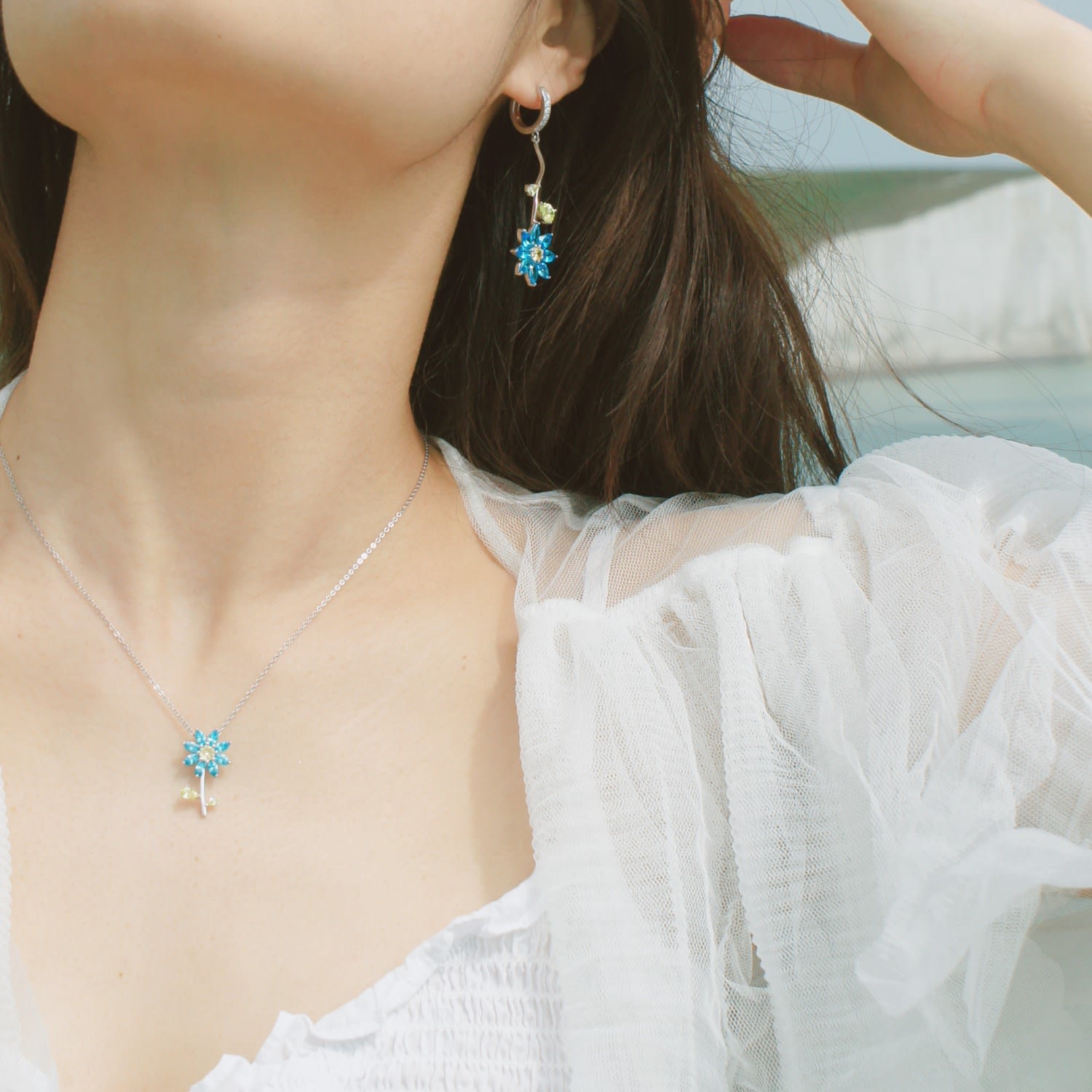 Garden Tales Crystal Daisy Sterling Silver Pendant Necklace, Aqua Blue