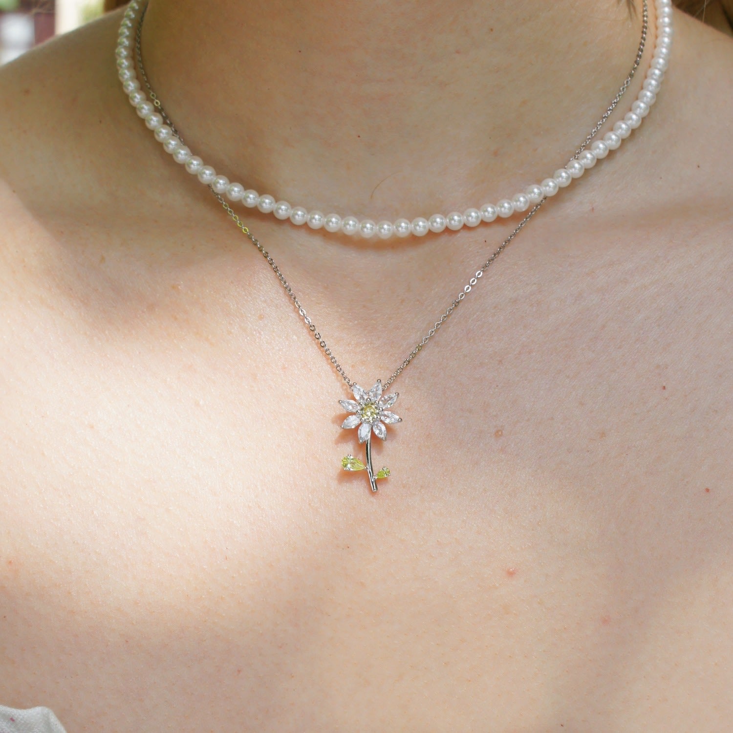 Garden Tales Crystal Daisy Sterling Silver Pendant Necklace, Clear