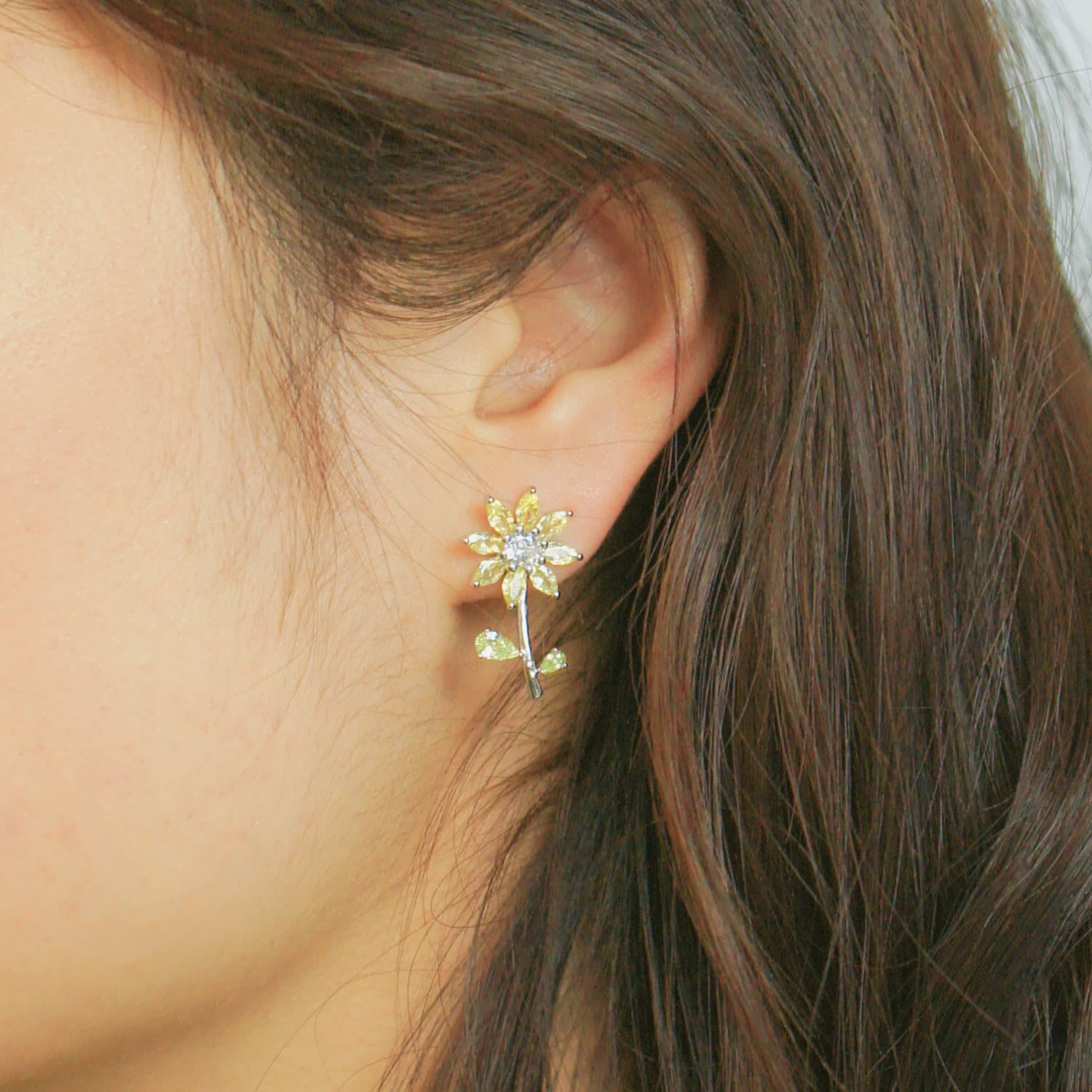 Garden Tales Crystal Daisy Sterling Silver Stud Earrings, Clear