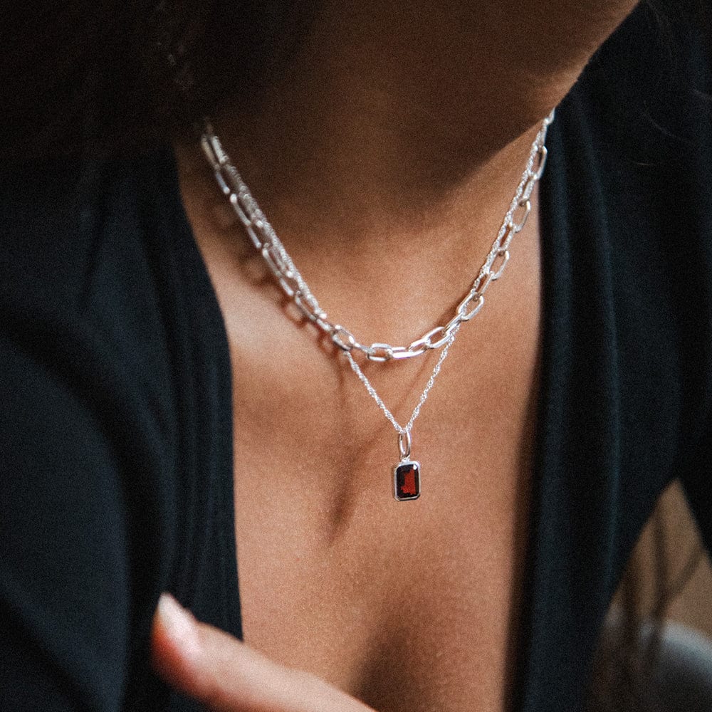 garnet-january-birthstone-charm-necklace-sterling-silver-daisy-london