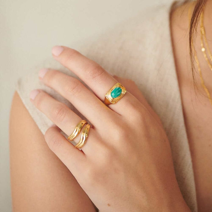 gemstone-bold-ring-daisy-london