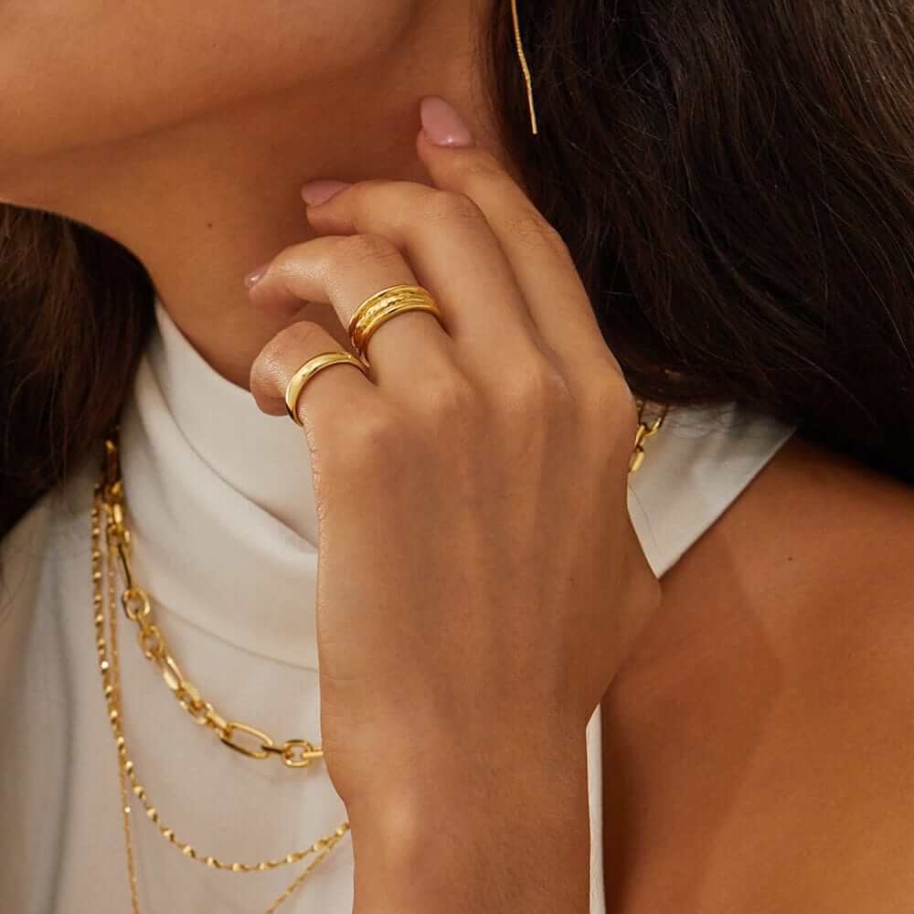 shining-star-stacking-ring-daisy-london