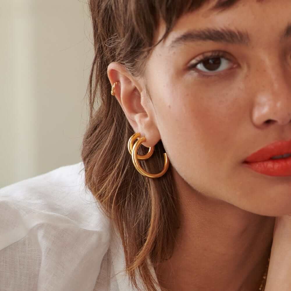 maxi-bold-hoop-earrings-daisy-london