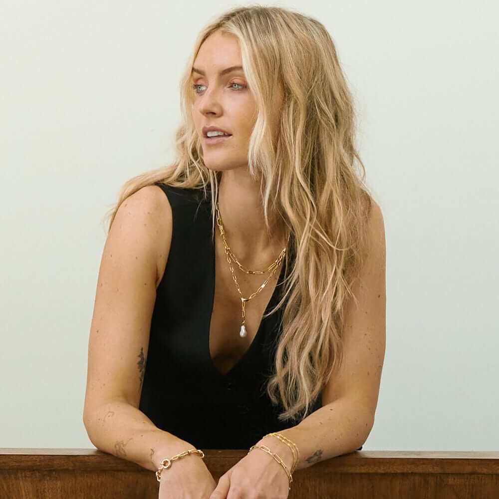 polly-sayer-baroque-pearl-chain-necklace-daisy-london