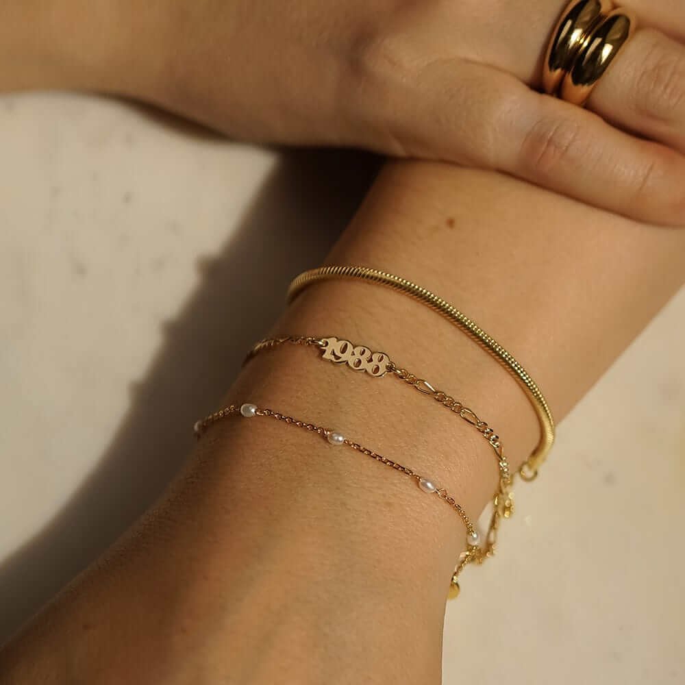 personalised-year-bracelet-daisy-london