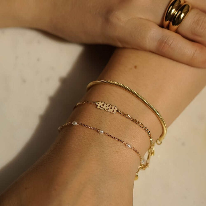 personalised-year-bracelet-daisy-london