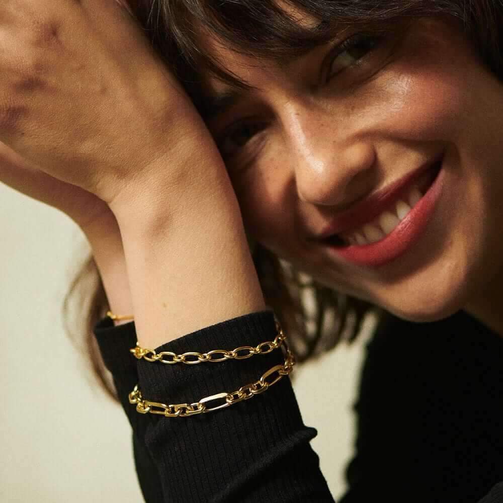 linked-chain-bracelet-daisy-london