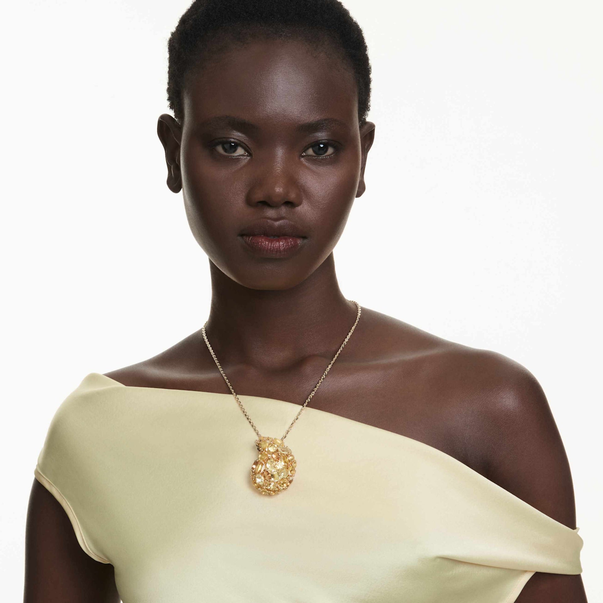 GEMA PENDANT AND BROOCH YELLOW GOLD TONE PLATED