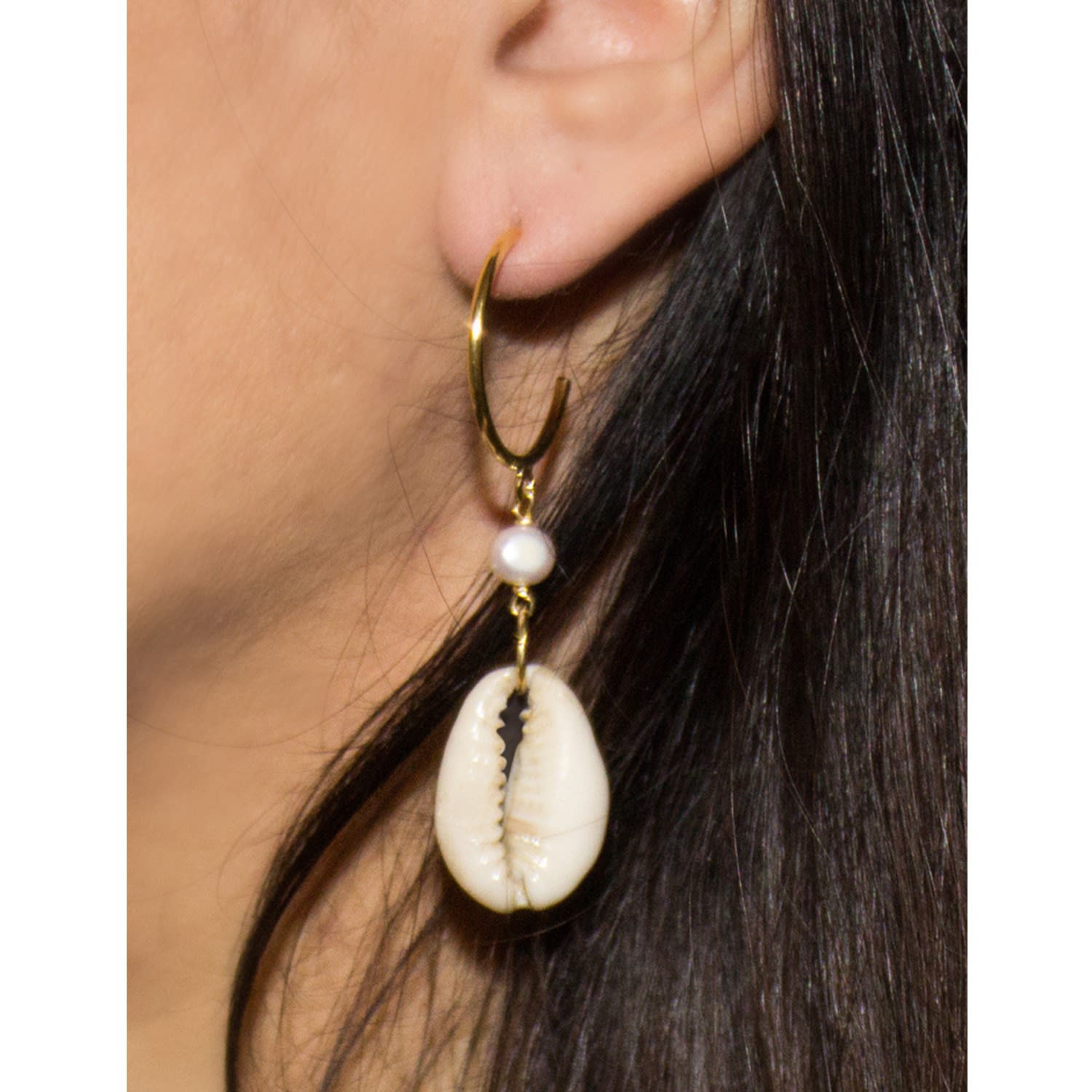 Pearls & Cowrie Shell Hoop Earrings