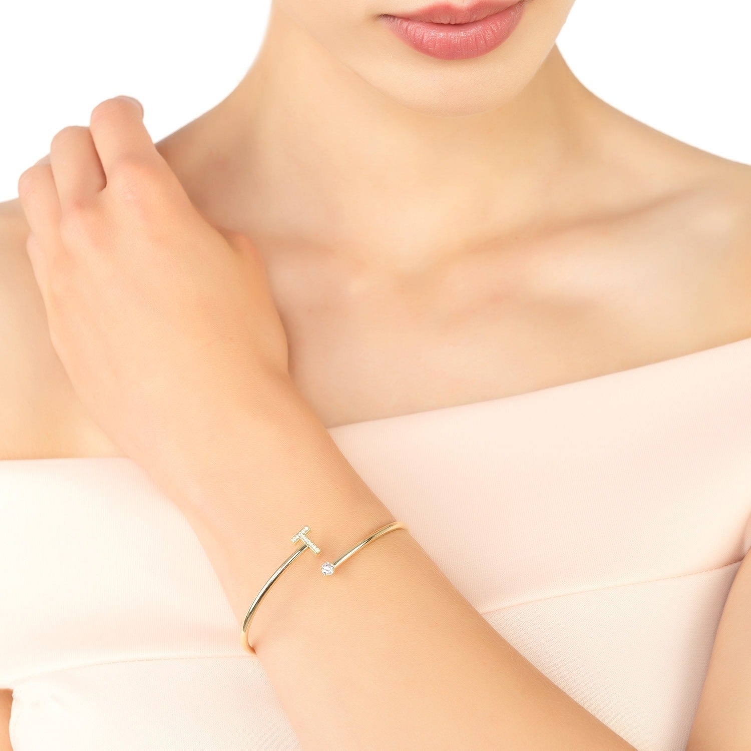 Initial Bangle Gold T