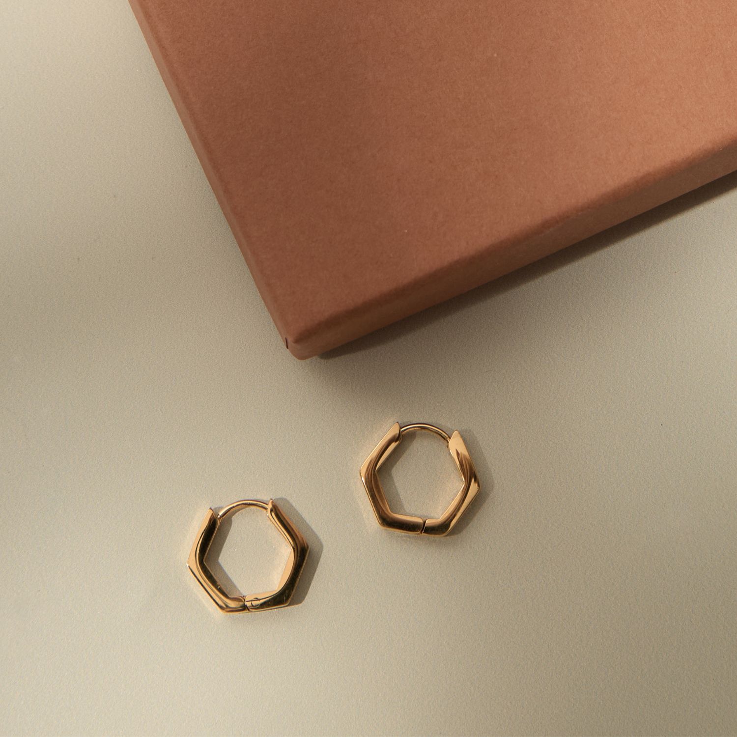 Gold Beau Huggie Hoops