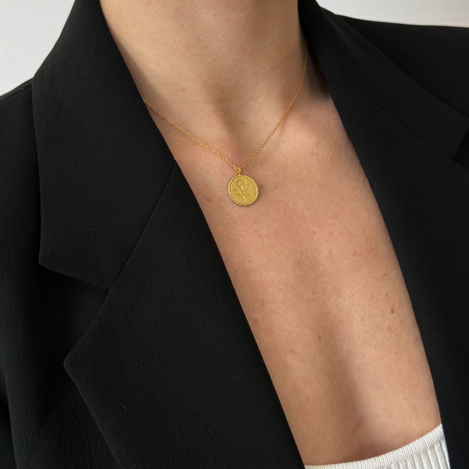 Gold Coin Flower Pendant Necklace