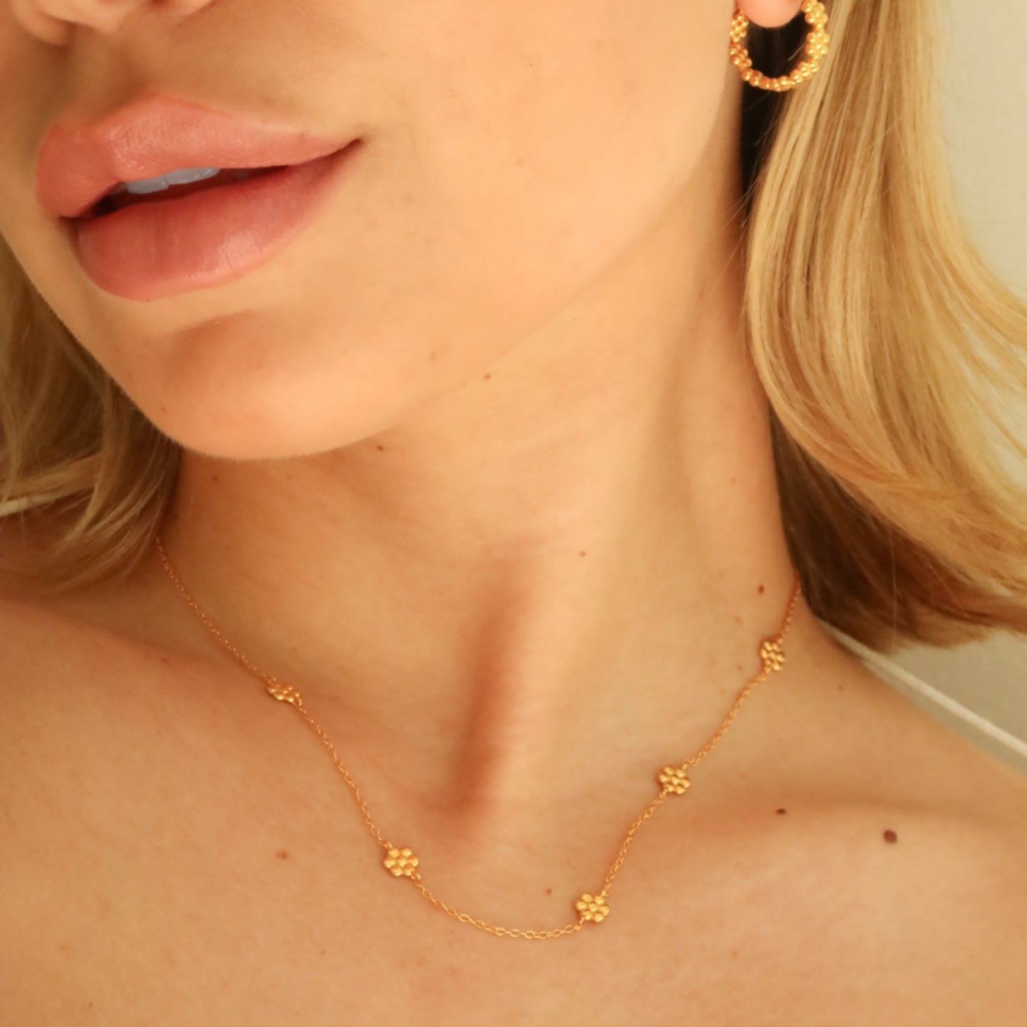 Gold Daisy Flower Station By The Yard Necklace