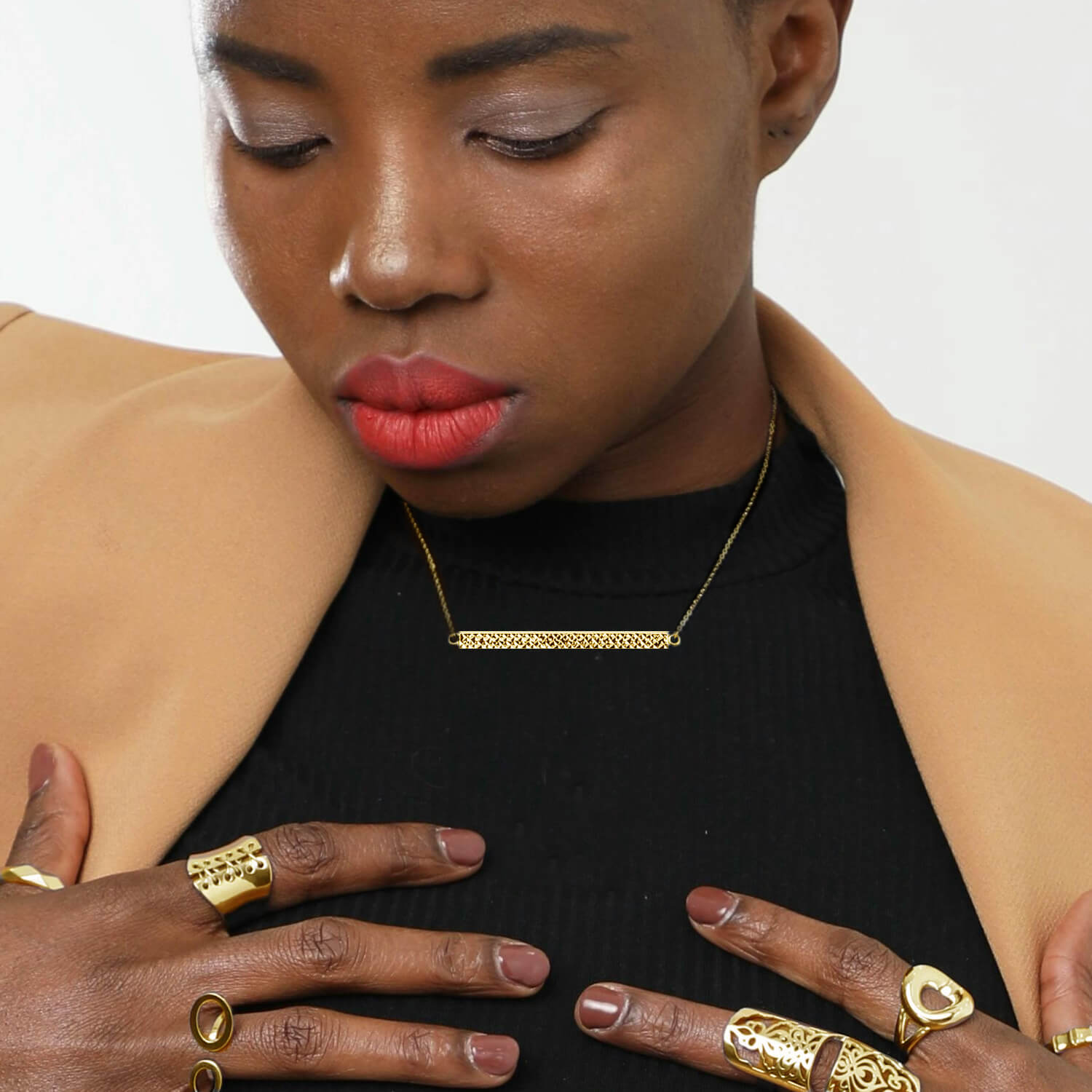 Gold Diamond Cut Bar Necklace