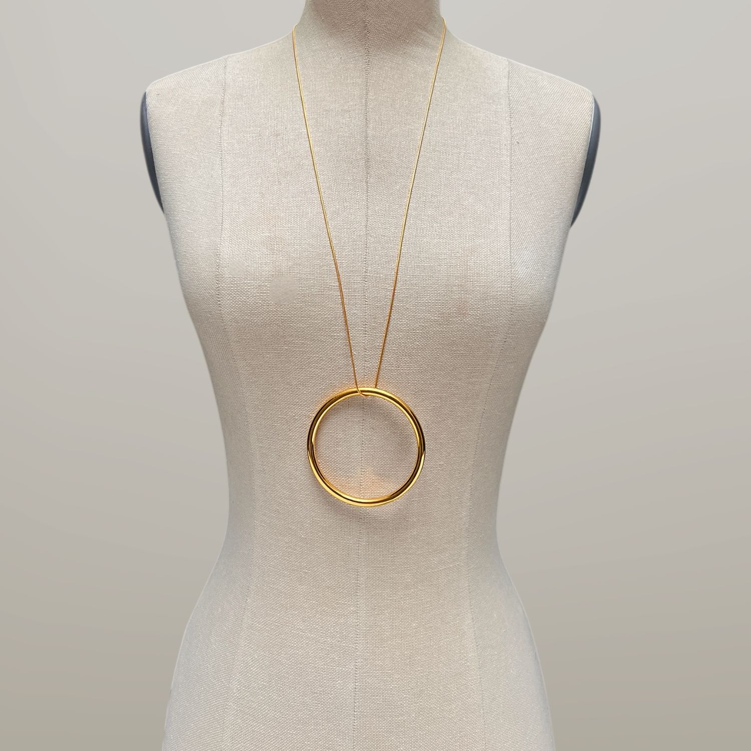 Gold Heavenly Hoop Round Pendant Necklace