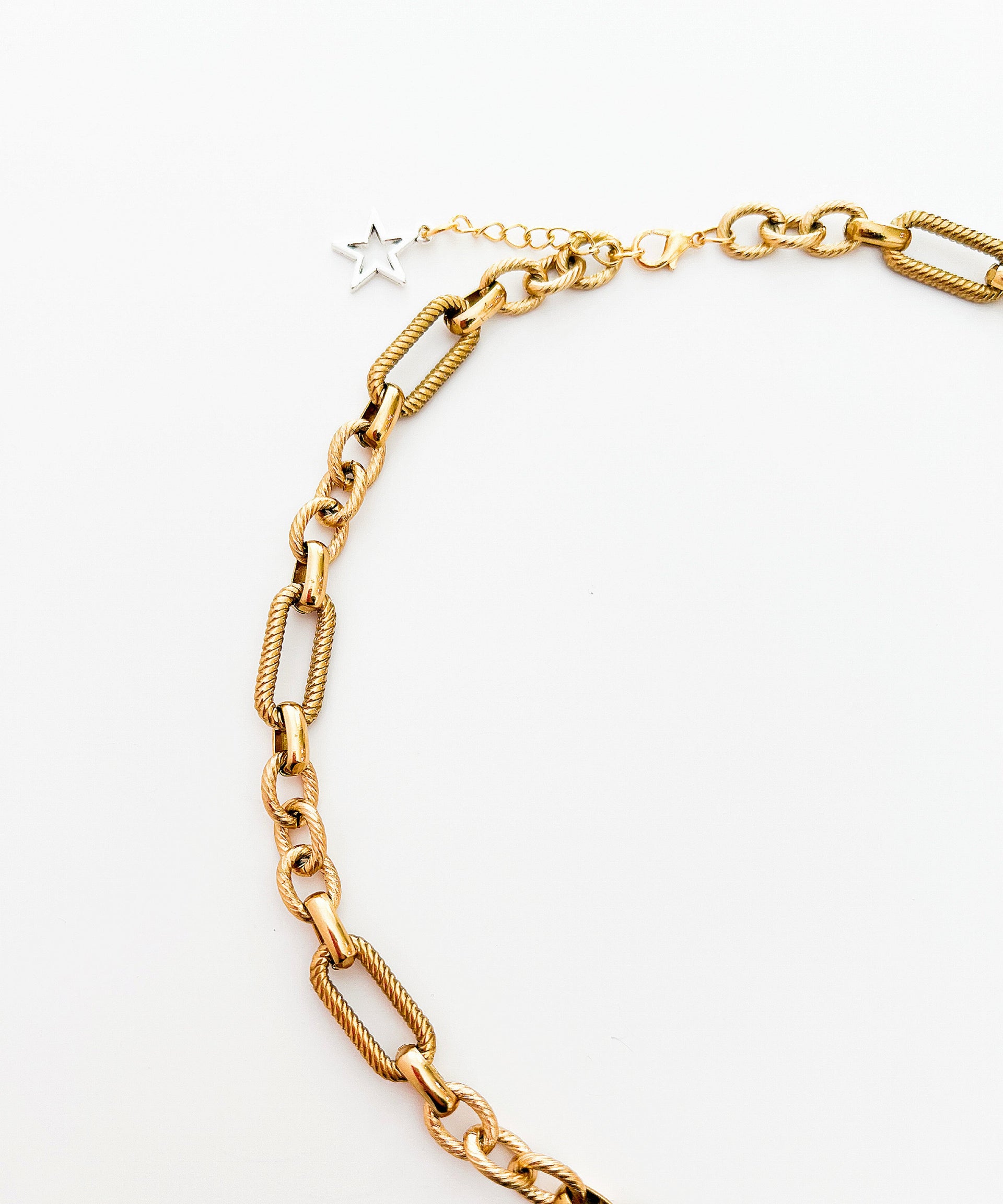 Gold Metallic Alpheratz Necklace