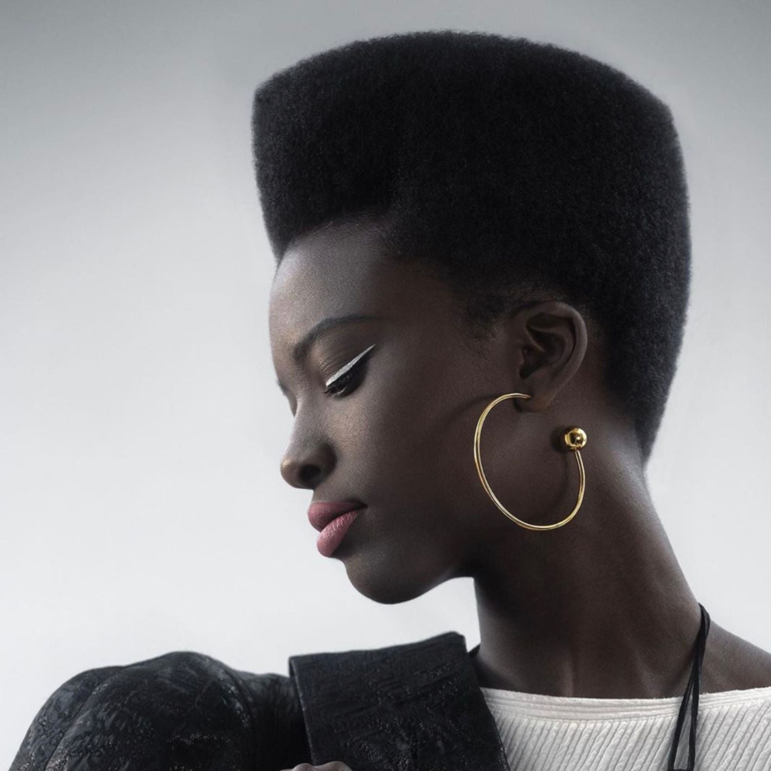 Gold Orbita Comet Earrings