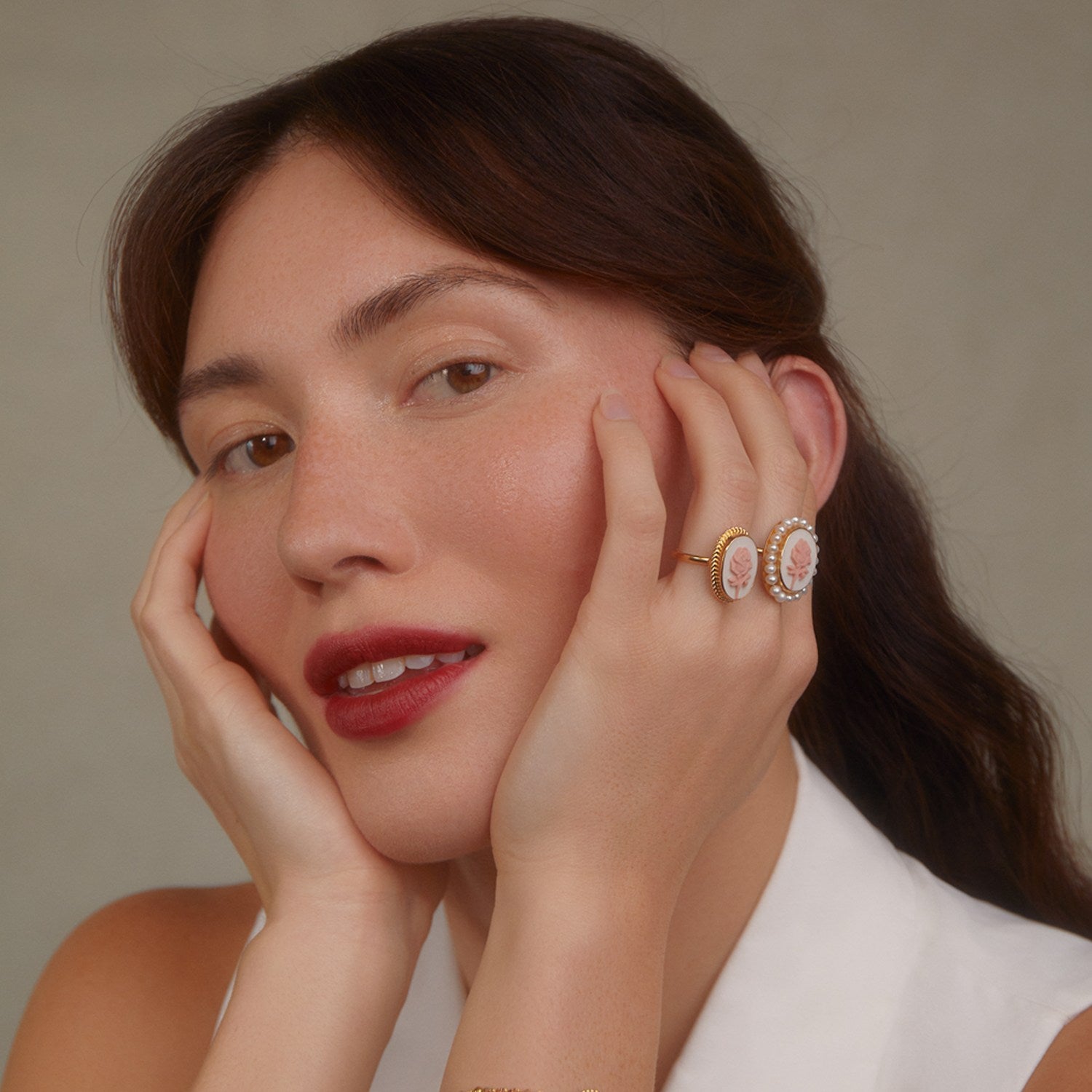 Gold-Plated Rose Cameo And Pearl Stacking Ring