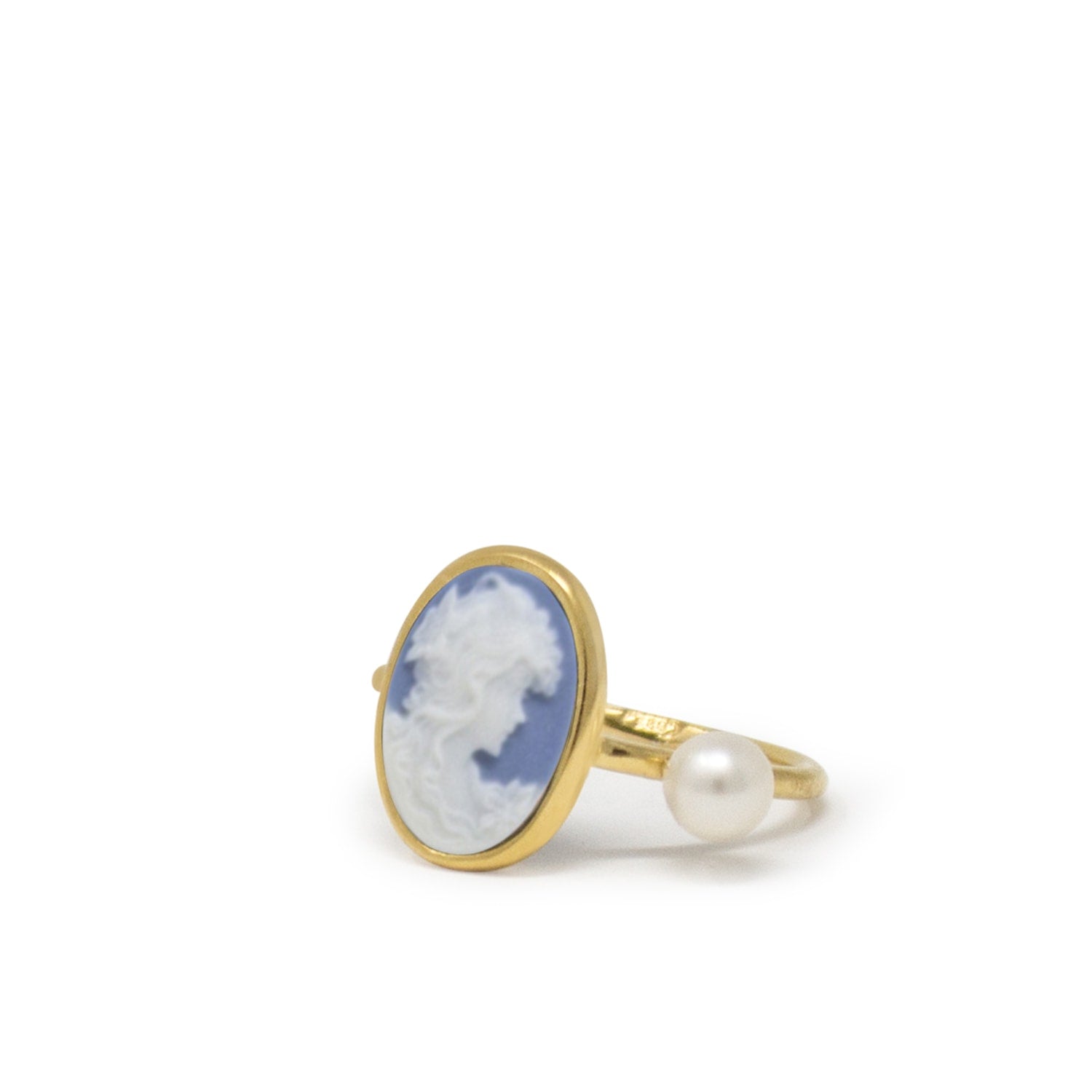 Gold-Plated Sky Blue Mini Cameo Ring With A Pearl