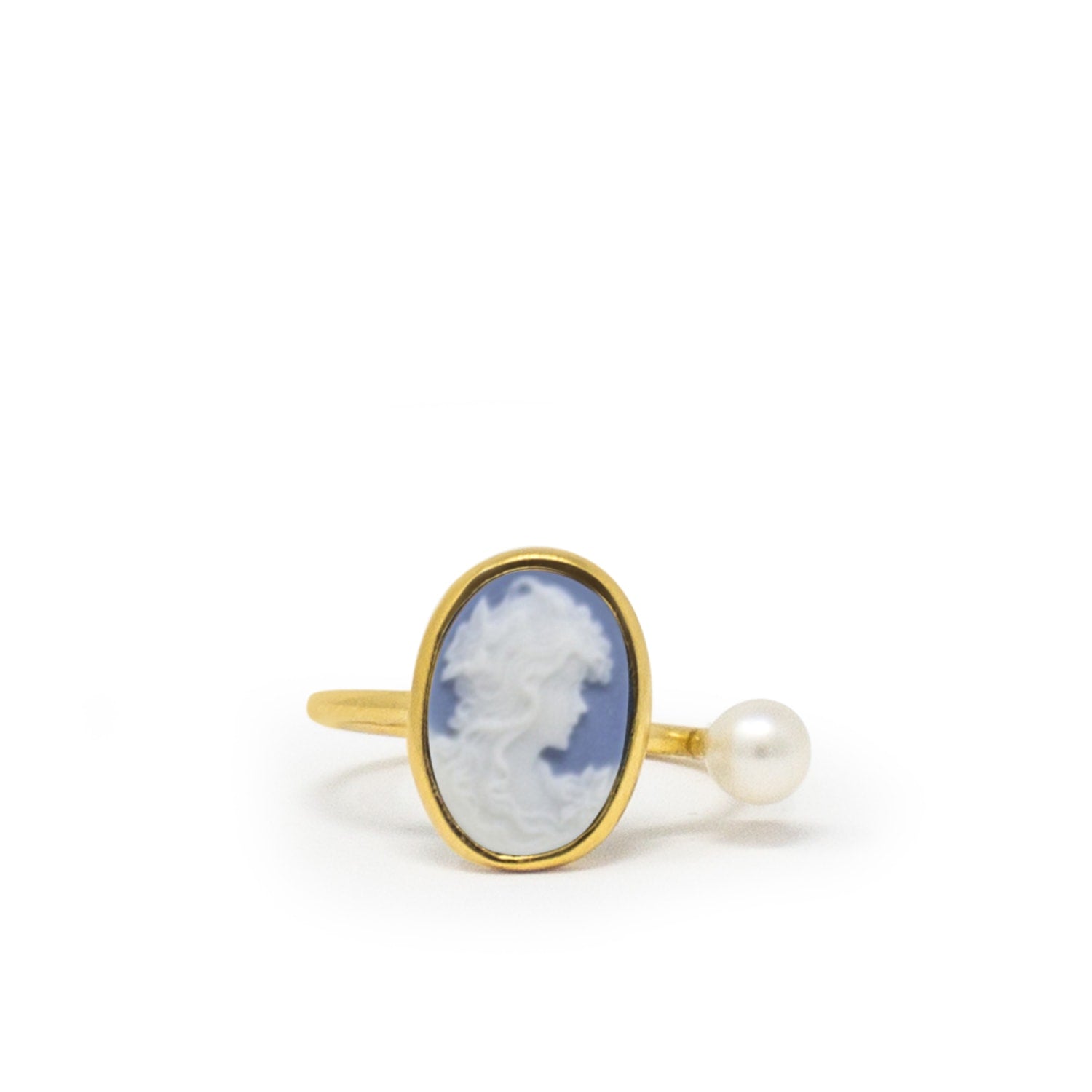 Gold-Plated Sky Blue Mini Cameo Ring With A Pearl