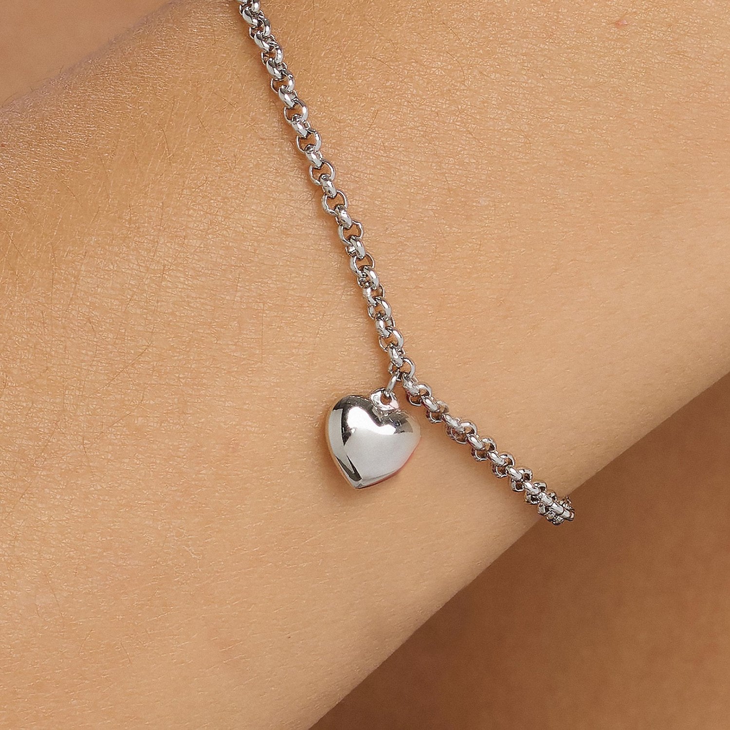 Gold-Plated Sterling Silver Heart Charm Bracelet – Elegant Minimalist Jewelry, Love Symbol, Perfect Gift For Her