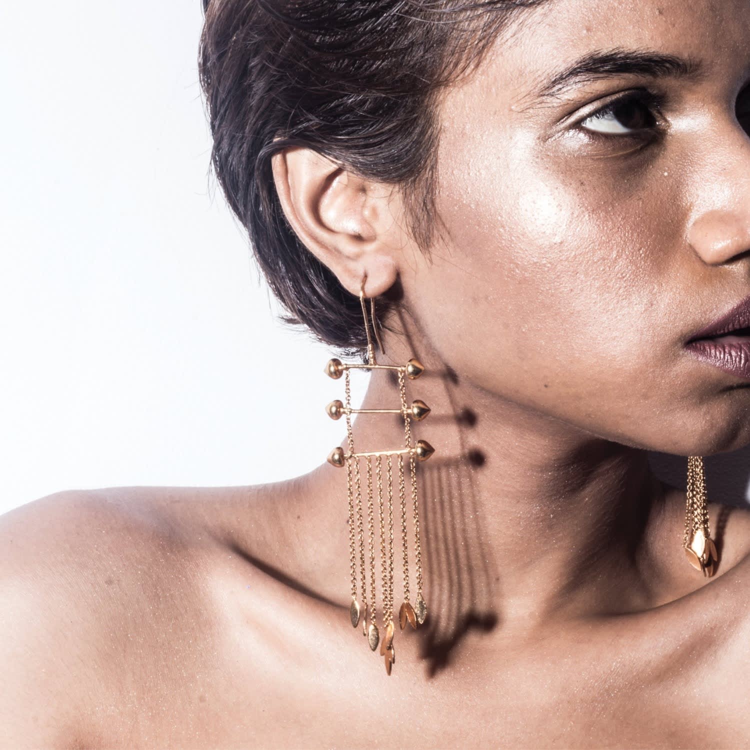 Gold Sifar Flow Earrings