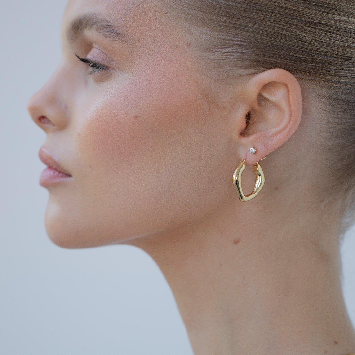 Gold Signature Hoop Earrings - Liv