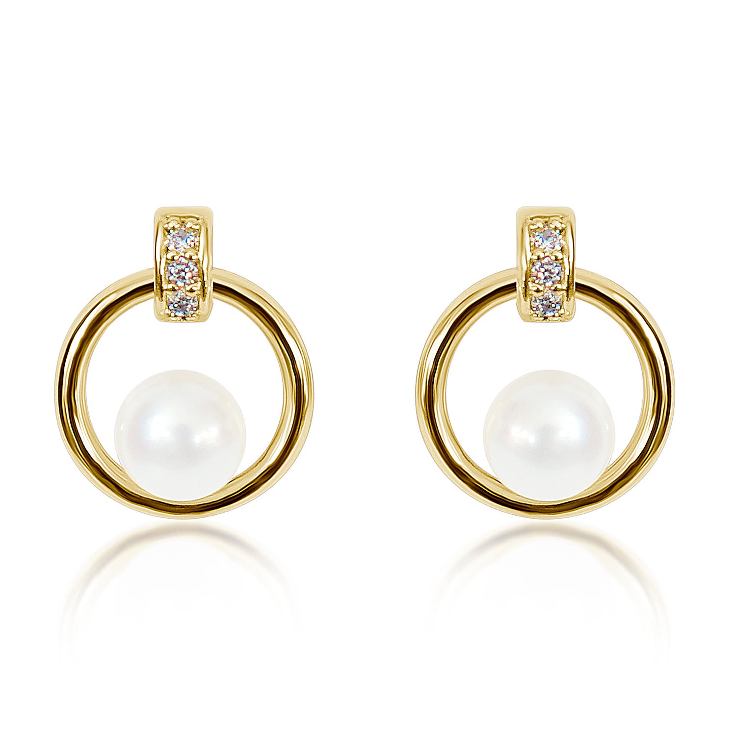 Gorgeous Freshwater Pearl Zircon Round Ear Studs