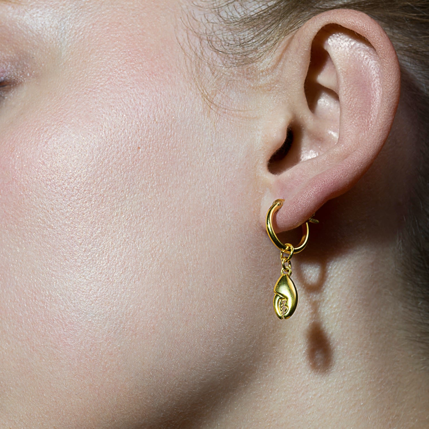 18Kt Gold Plated Crab Claw Earring On Gold Hoop