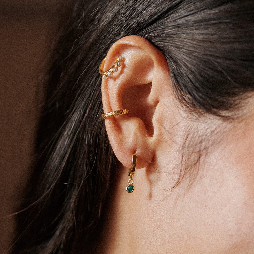 green-aventurine-healing-huggie-hoop-earrings-18ct-gold-plated-daisy-london