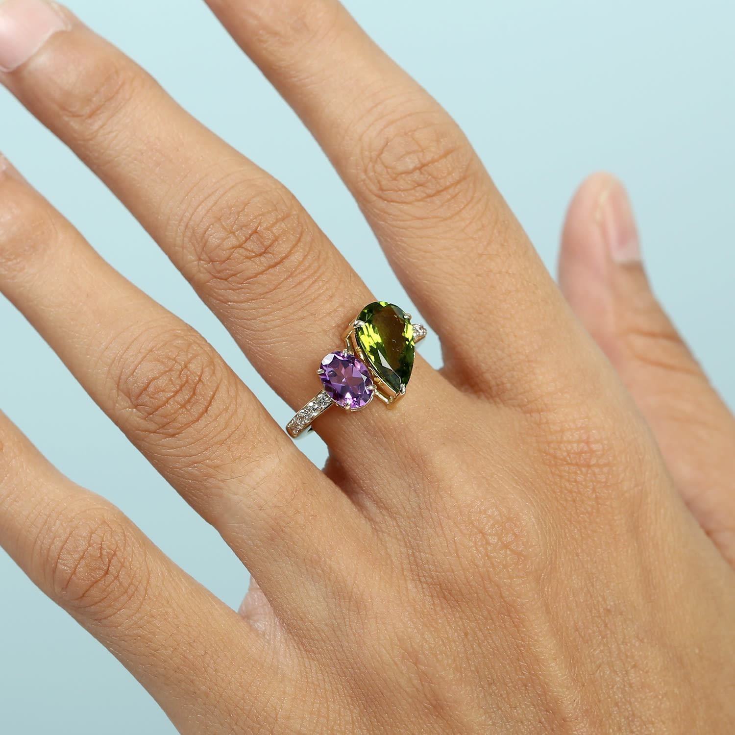 Green Tourmaline & Amethyst Gemstone Pave Diamond Band Ring In Gold