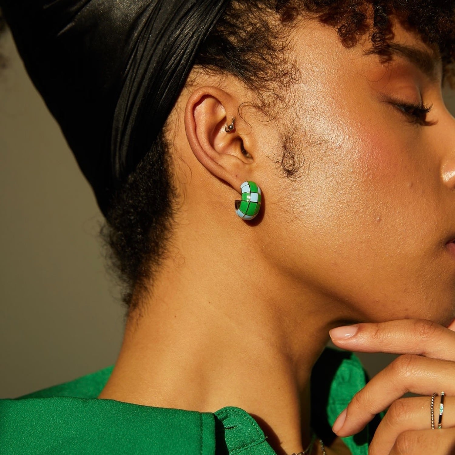 Annie Apple Groove Chunky Sterling Silver Blue Green Enamel Hoop Earrings