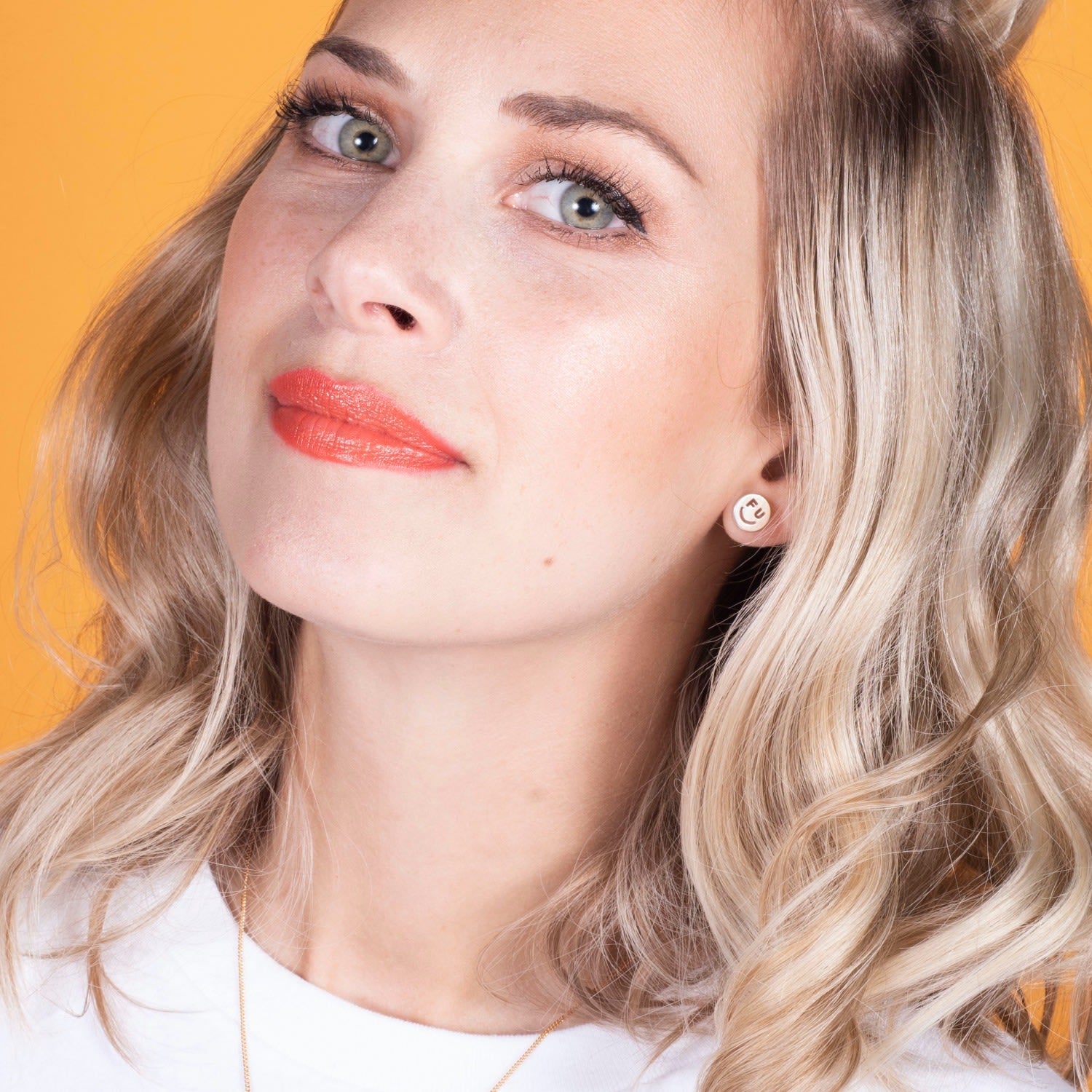 Love U Happy Face Earrings Gold